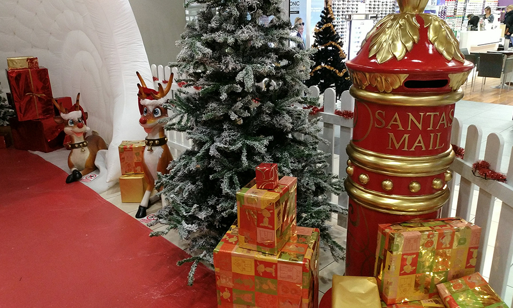 location-decoration-lettres-boite-pere-noel-03 décoration boite au lettre
